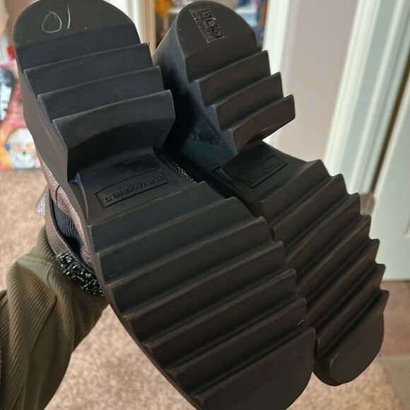 EUC Karl Lagerfeld Paris Boots(size 9.5) - Picture 15 of 16